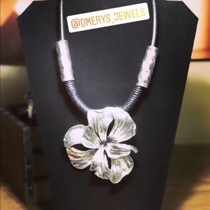 Adorn stainless flower and leather necklace